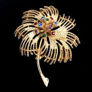 Sarah Coventry Gold Tone & Rhinestone Brooch